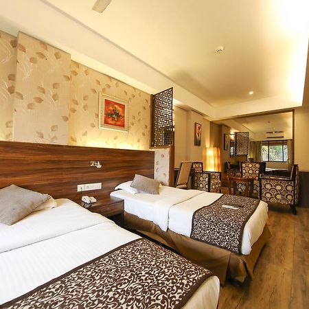 Hotel Maharana Inn Chembur Bombaim Exterior foto
