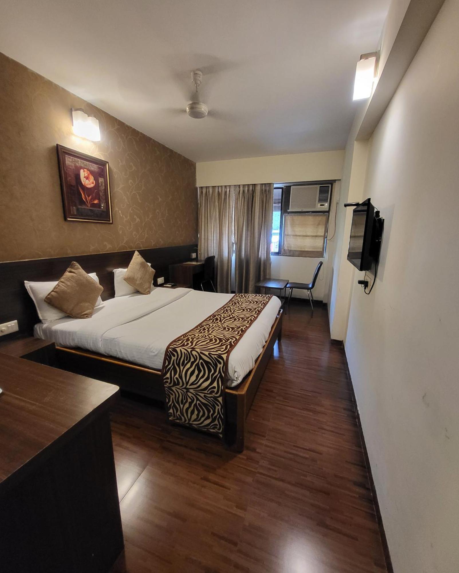 Hotel Maharana Inn Chembur Bombaim Exterior foto
