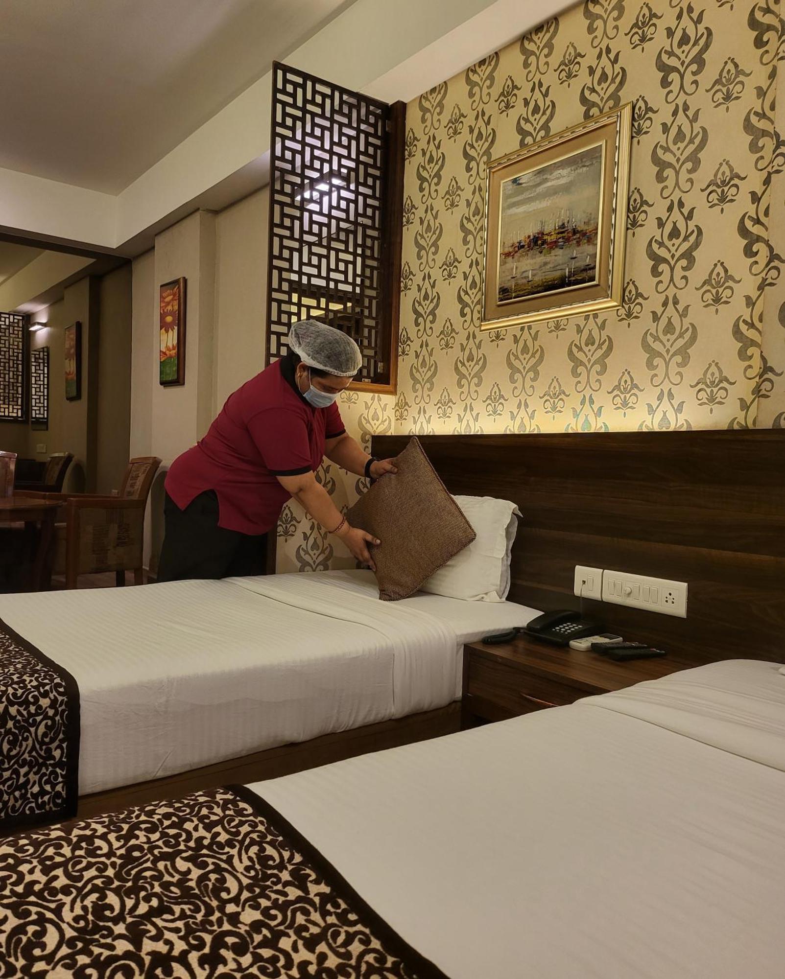 Hotel Maharana Inn Chembur Bombaim Exterior foto